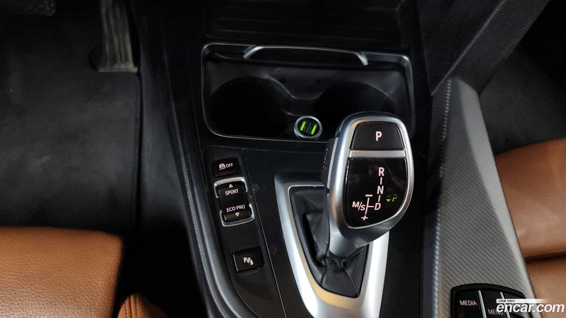 3-Series BMW 2018.1-INNER-009
