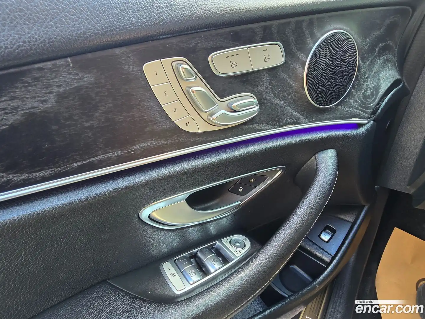 E-Class Mercedes-Benz 2019.0-OPTION-016