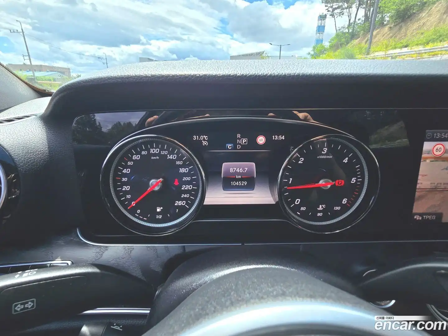E-Class Mercedes-Benz 2019.0-OPTION-020