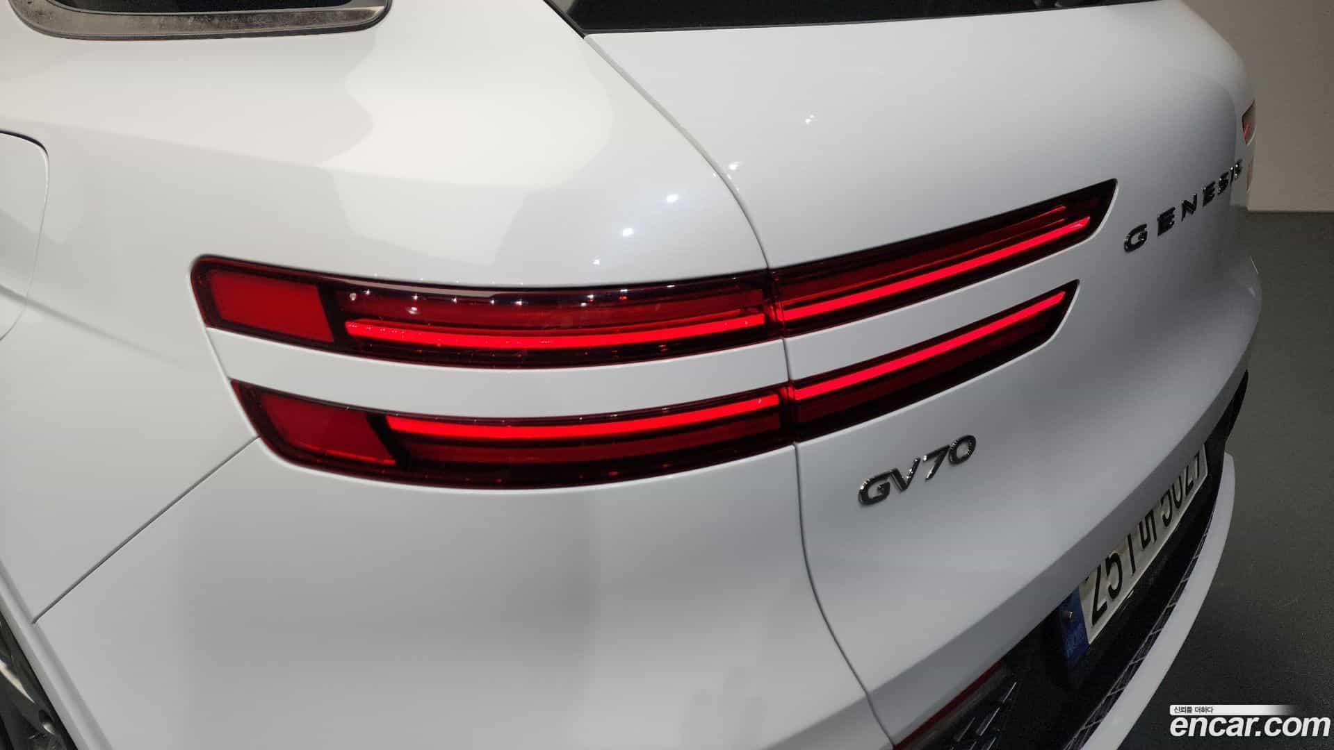 GV70 Genesis 2022.0-OUTER-033