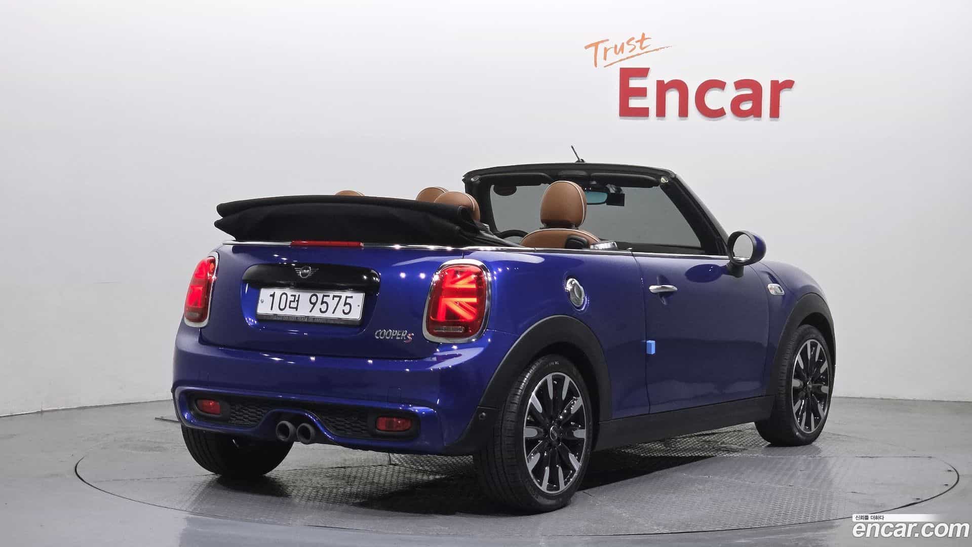 Cooper Convertible Mini 2018.6-OUTER-002