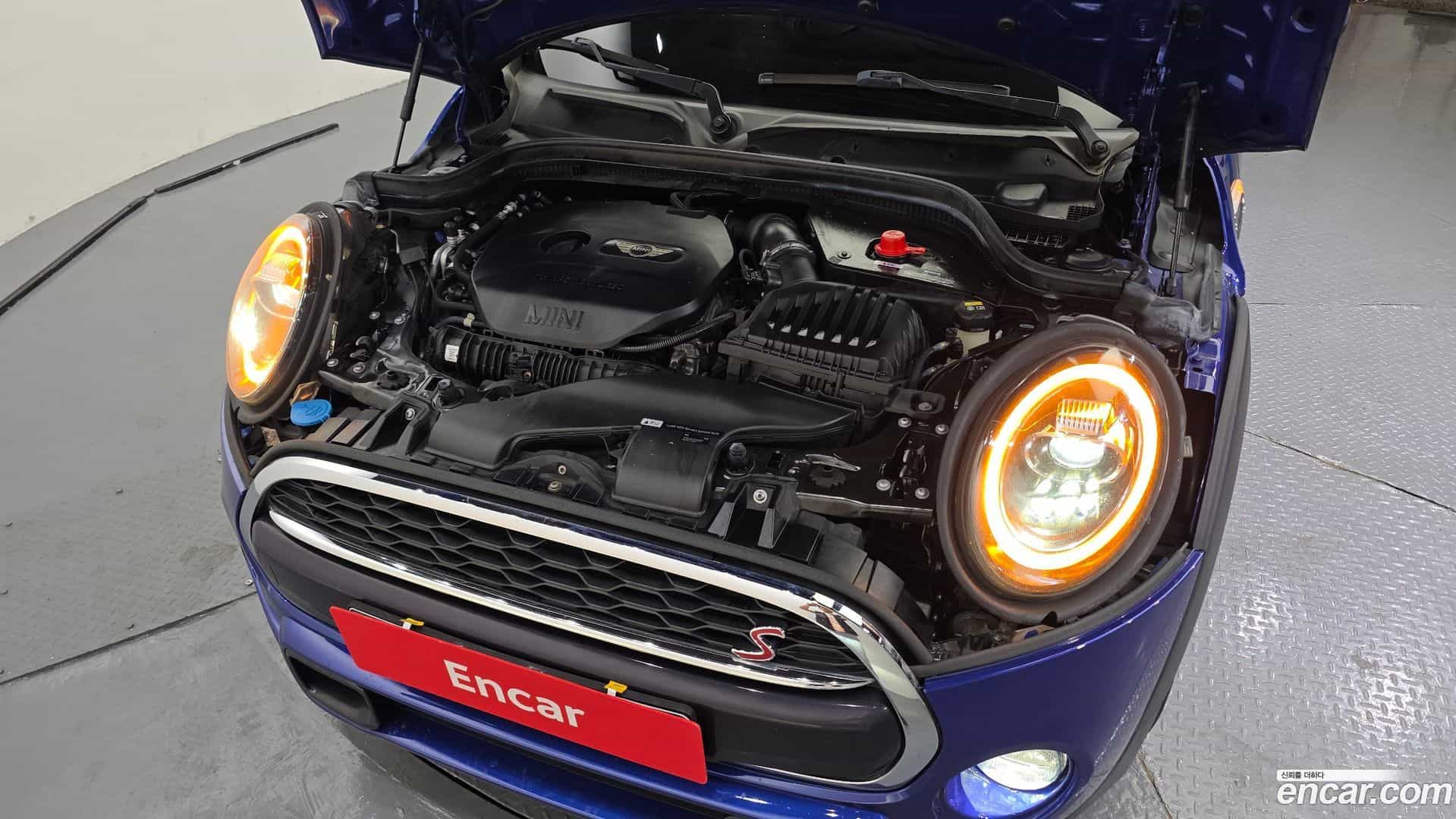 Cooper Convertible Mini 2018.6-OUTER-006