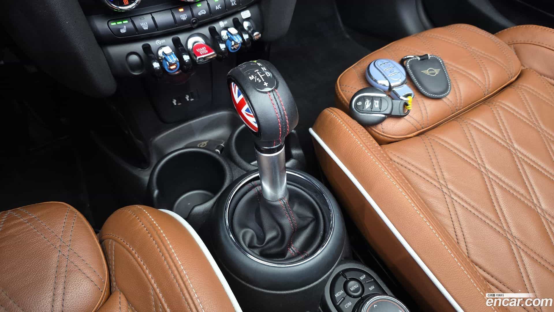 Cooper Convertible Mini 2018.6-INNER-009