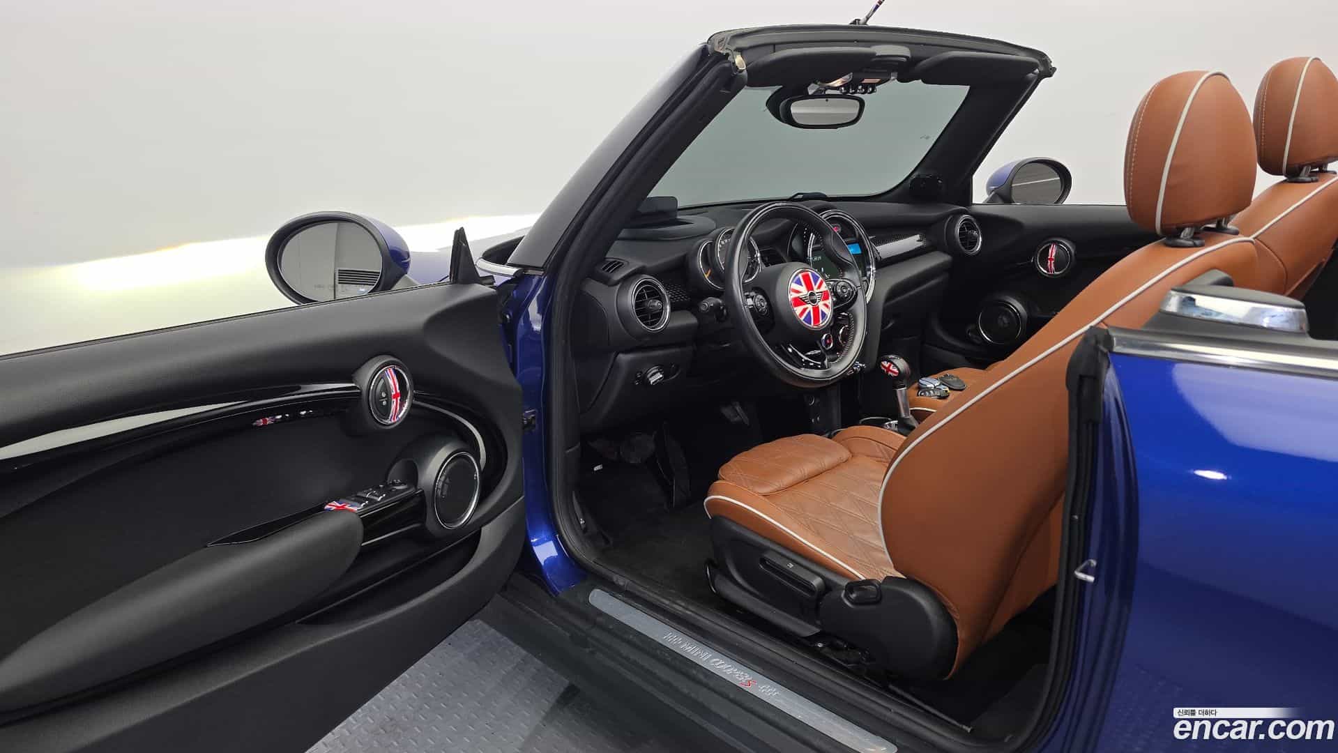 Cooper Convertible Mini 2018.6-INNER-010