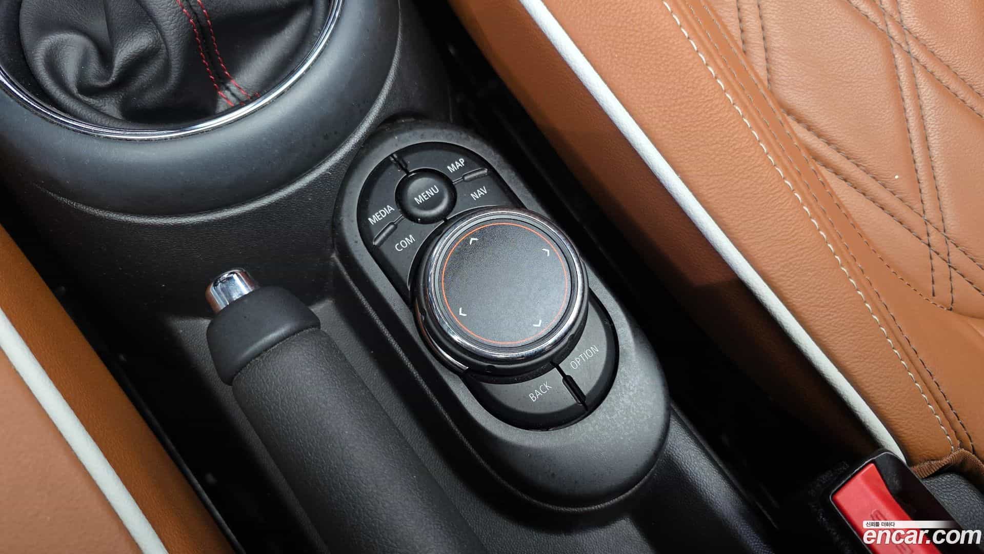 Cooper Convertible Mini 2018.6-OPTION-016