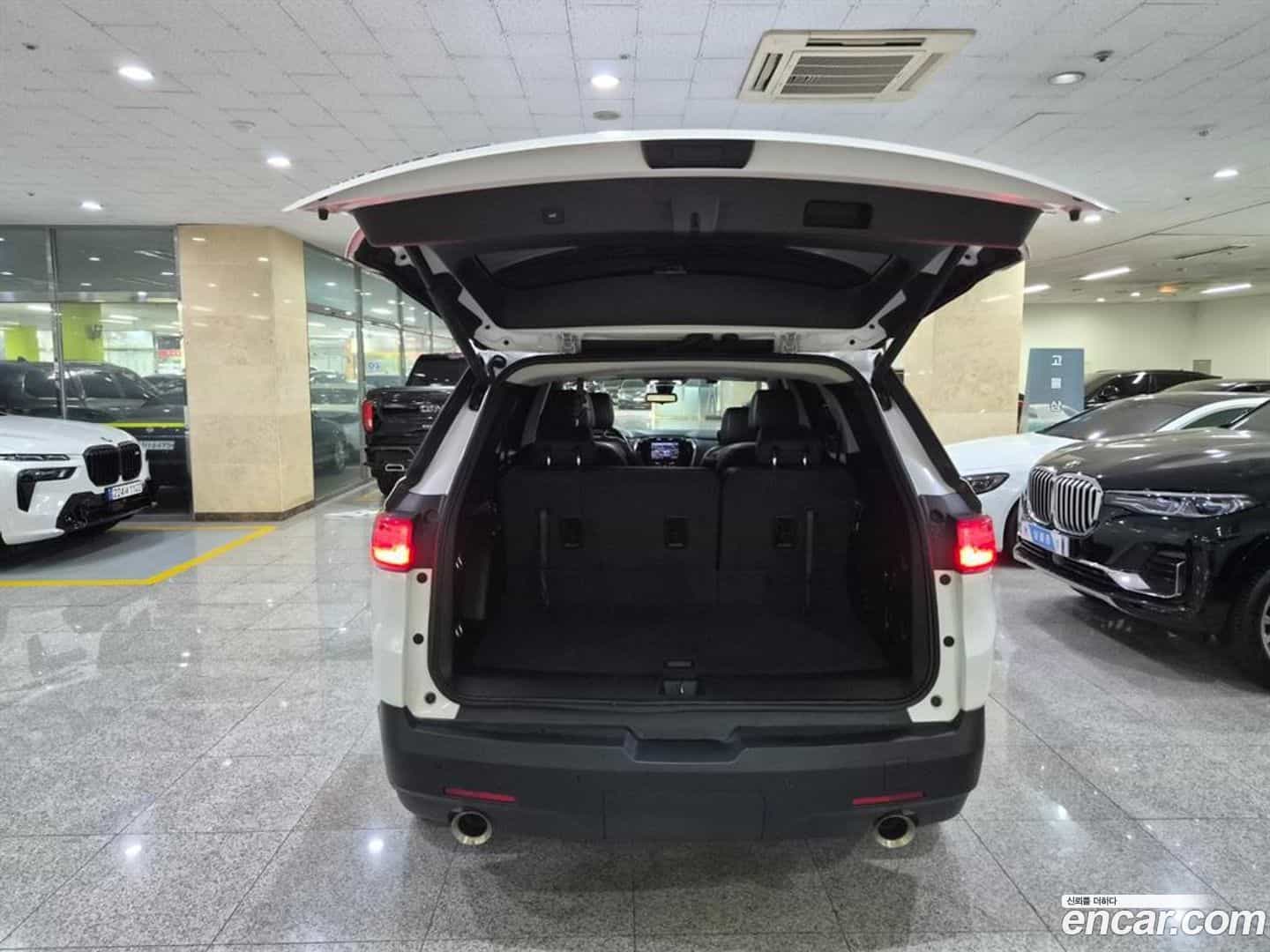 Traverse Chevrolet 2020.4-OUTER-005