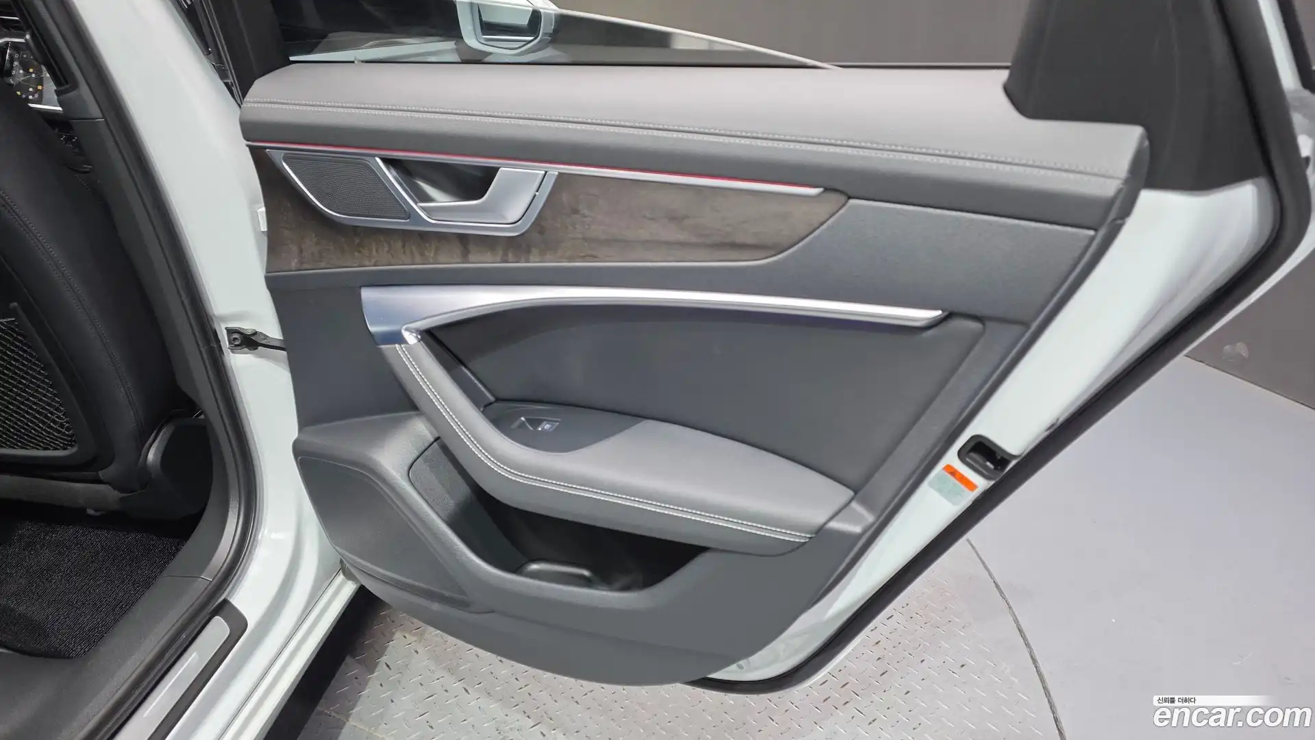 A6 Audi 2021.5-INNER-035