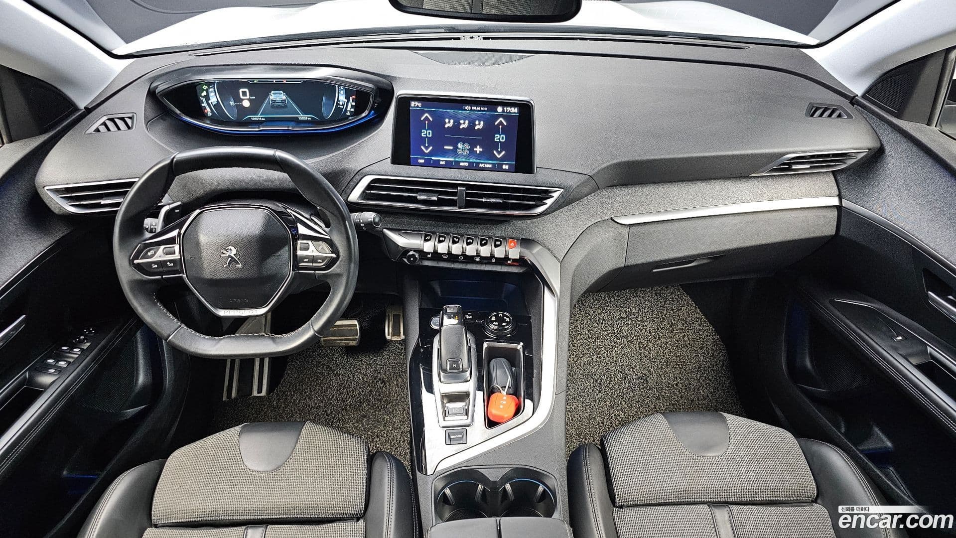 Main__Slider__Photo:3008 Peugeot 2017.10-6