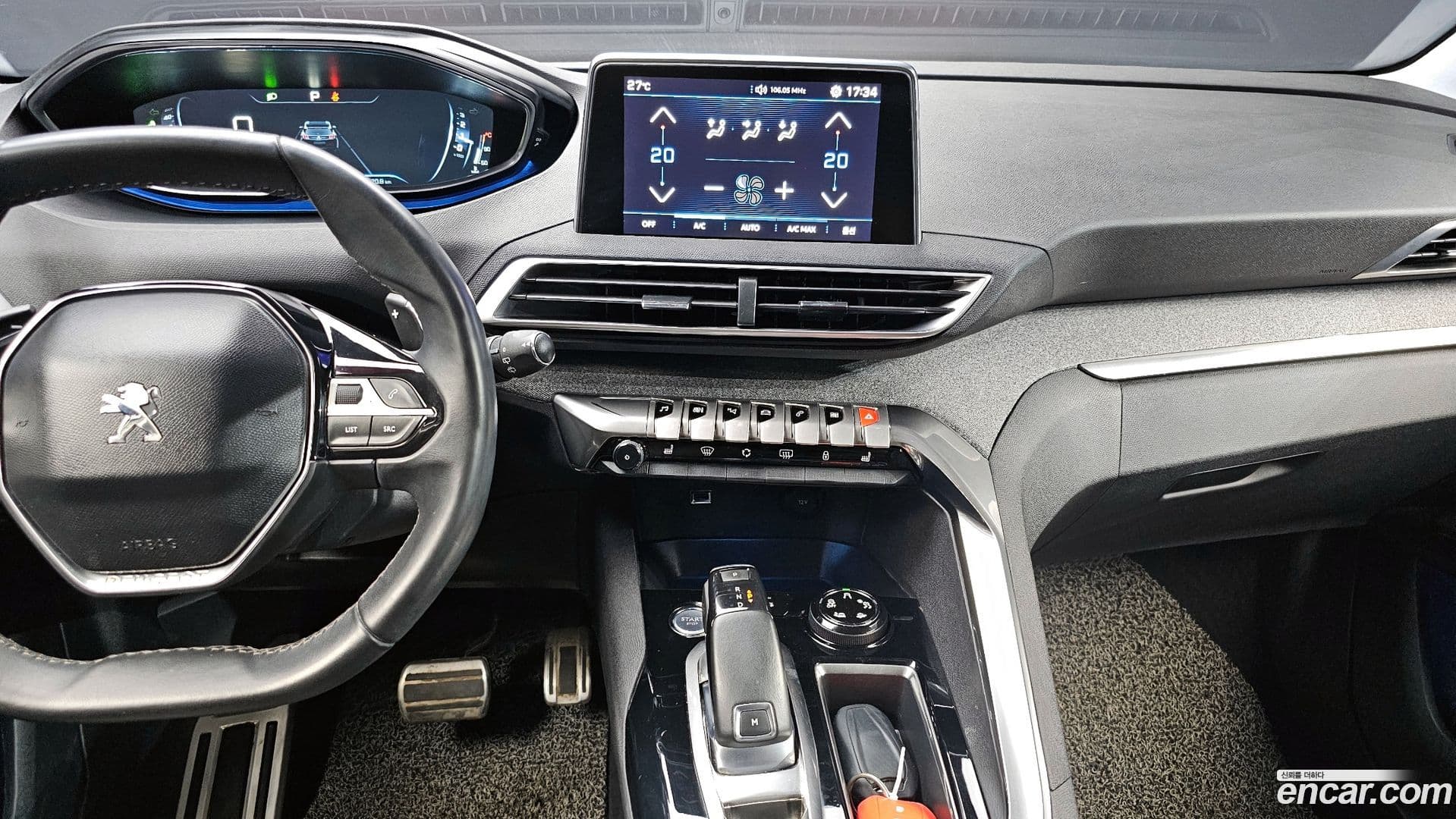 Main__Slider__Photo:3008 Peugeot 2017.10-12