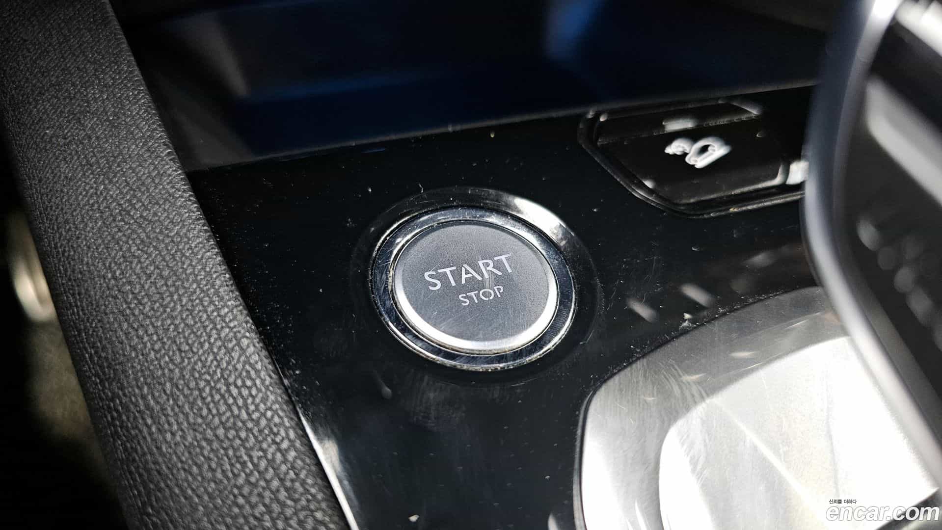 3008 Peugeot 2017.10-OPTION-022