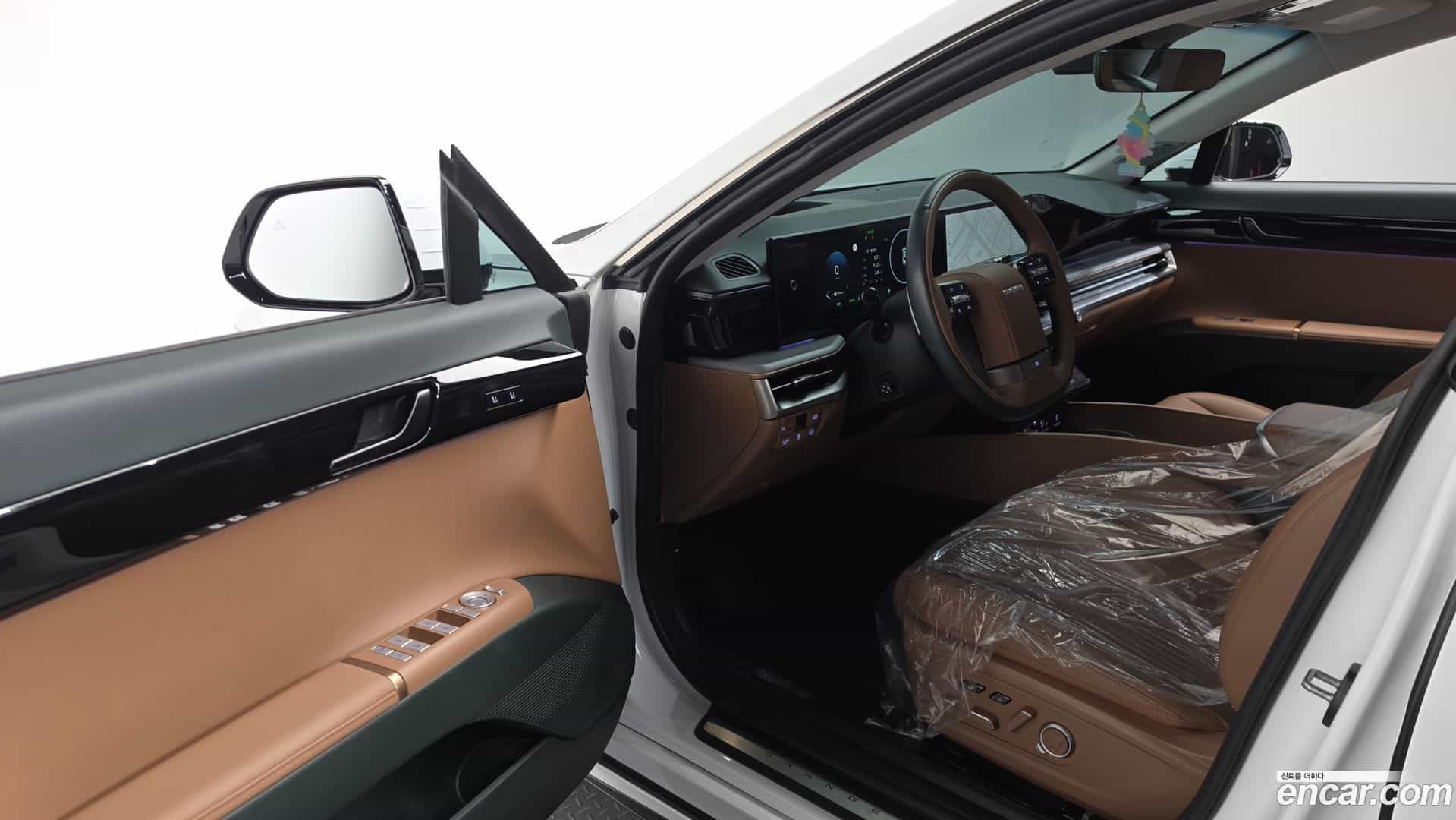 Grandeur Hyundai 2023.11-INNER-010