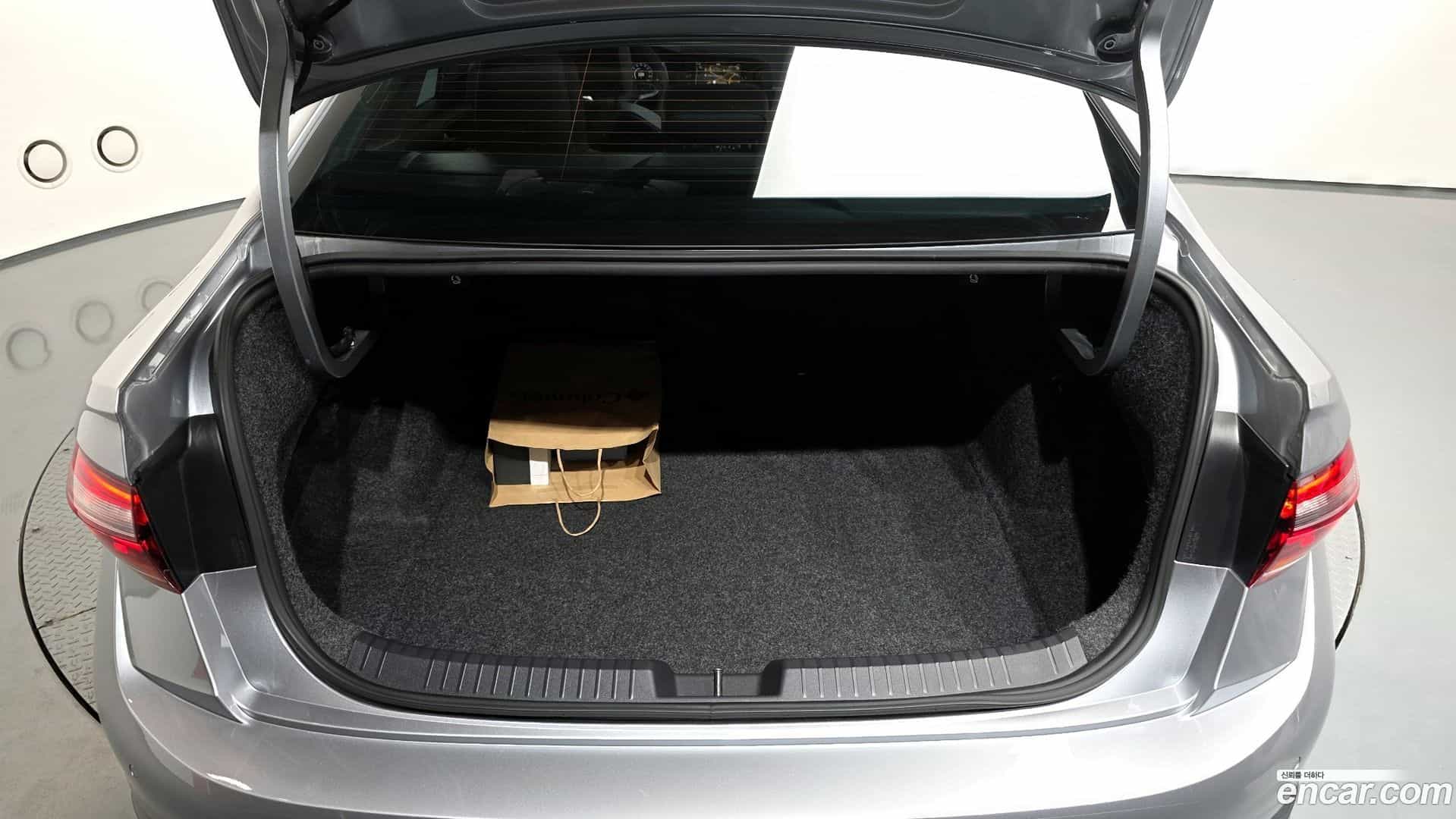 Jetta Volkswagen 2023.6-OPTION-022