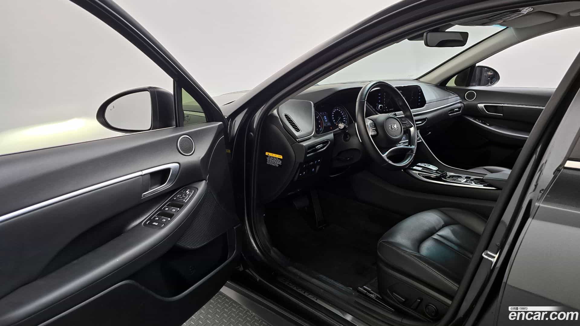 Sonata Hyundai 2019.4-INNER-010