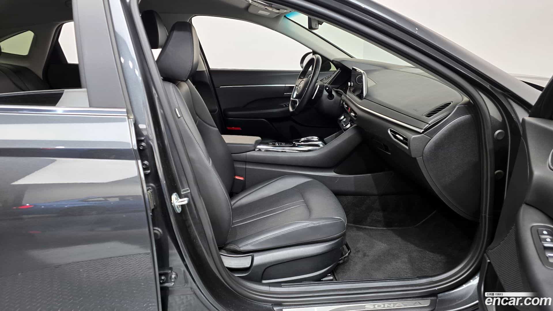 Sonata Hyundai 2019.4-INNER-036