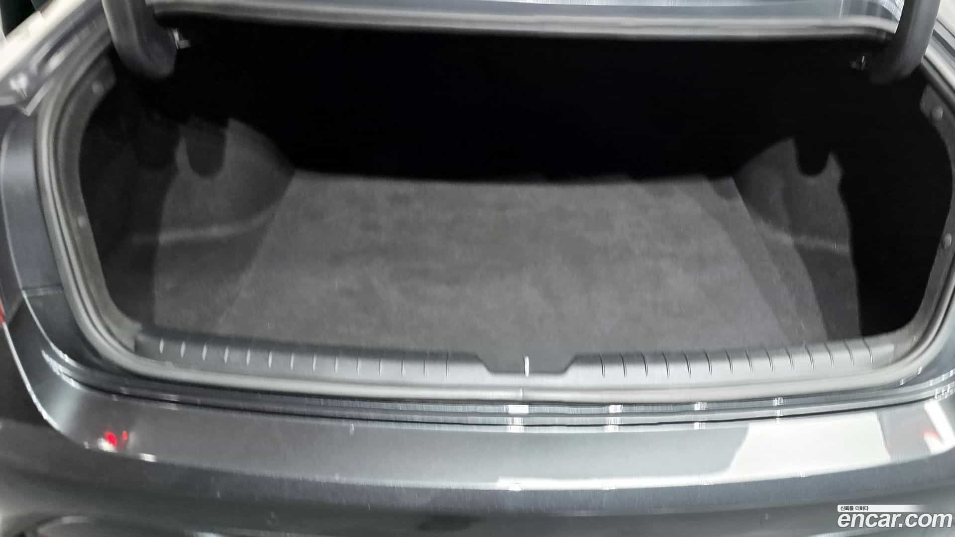 Sonata Hyundai 2019.4-OPTION-044