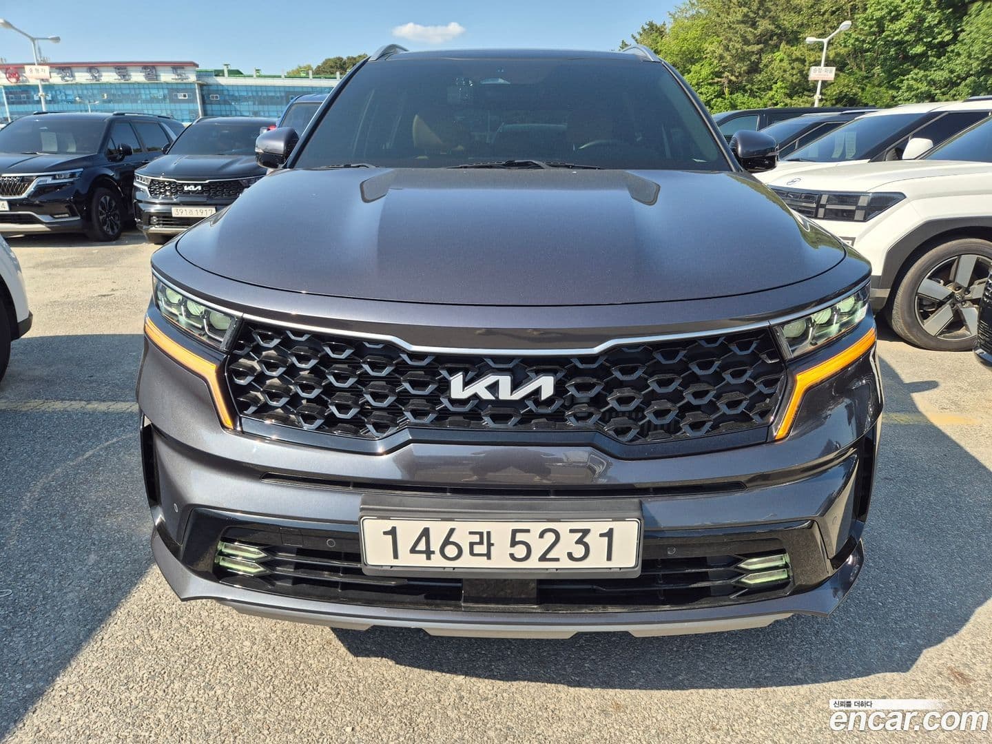 Main__Slider__Photo:Sorento Kia 2022.6-0