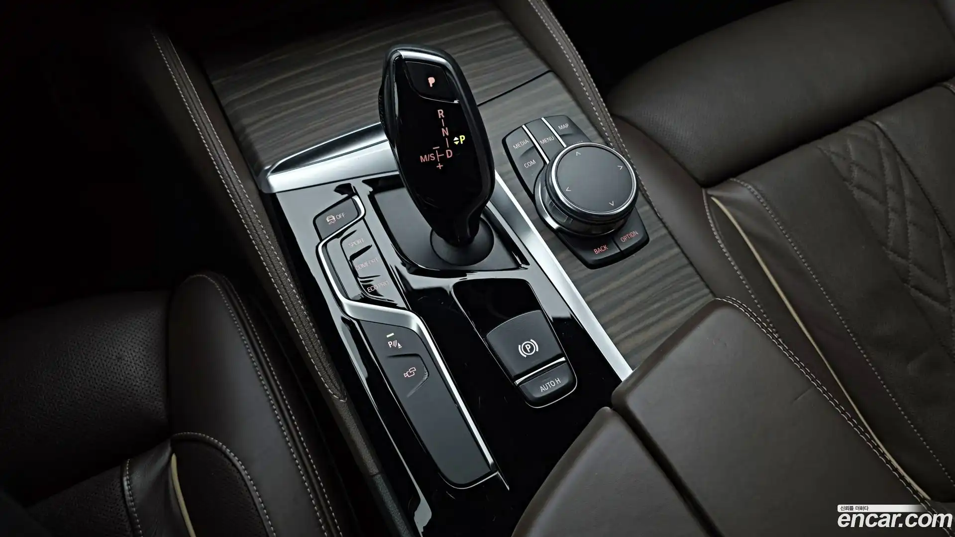 5-Series BMW 2017.4-INNER-009