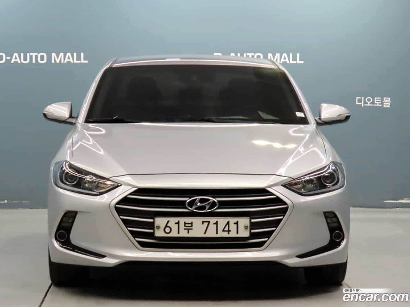 AVANTE Hyundai 2017.3-OUTER-002