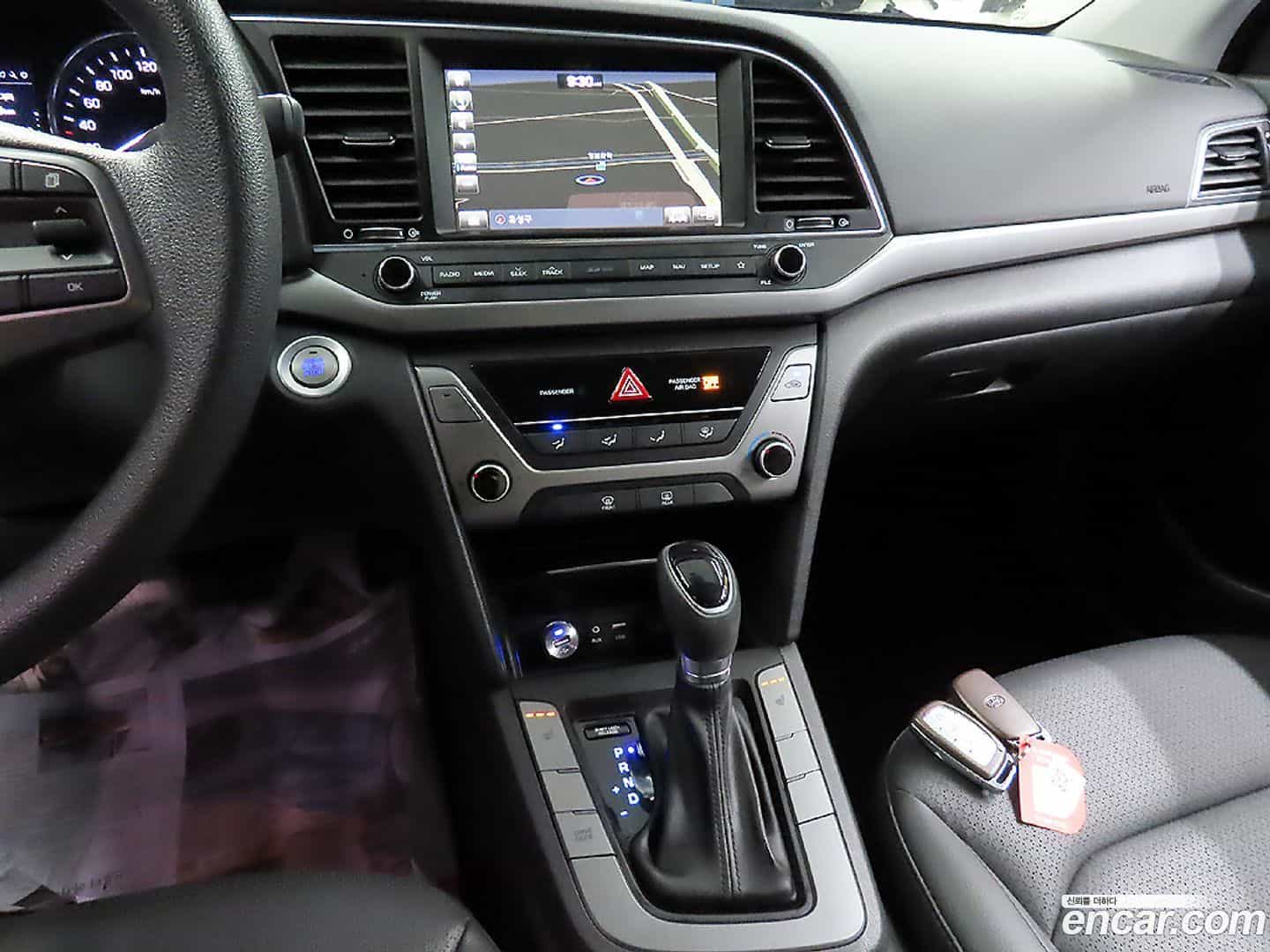 AVANTE Hyundai 2017.3-OPTION-015