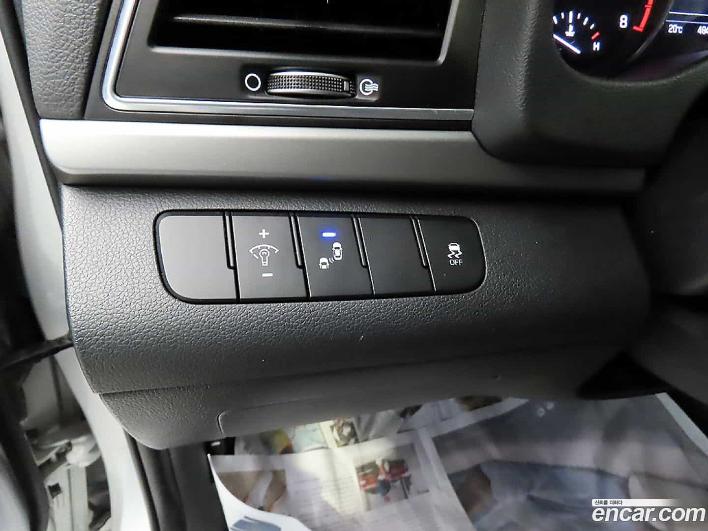 AVANTE Hyundai 2017.3-OPTION-019
