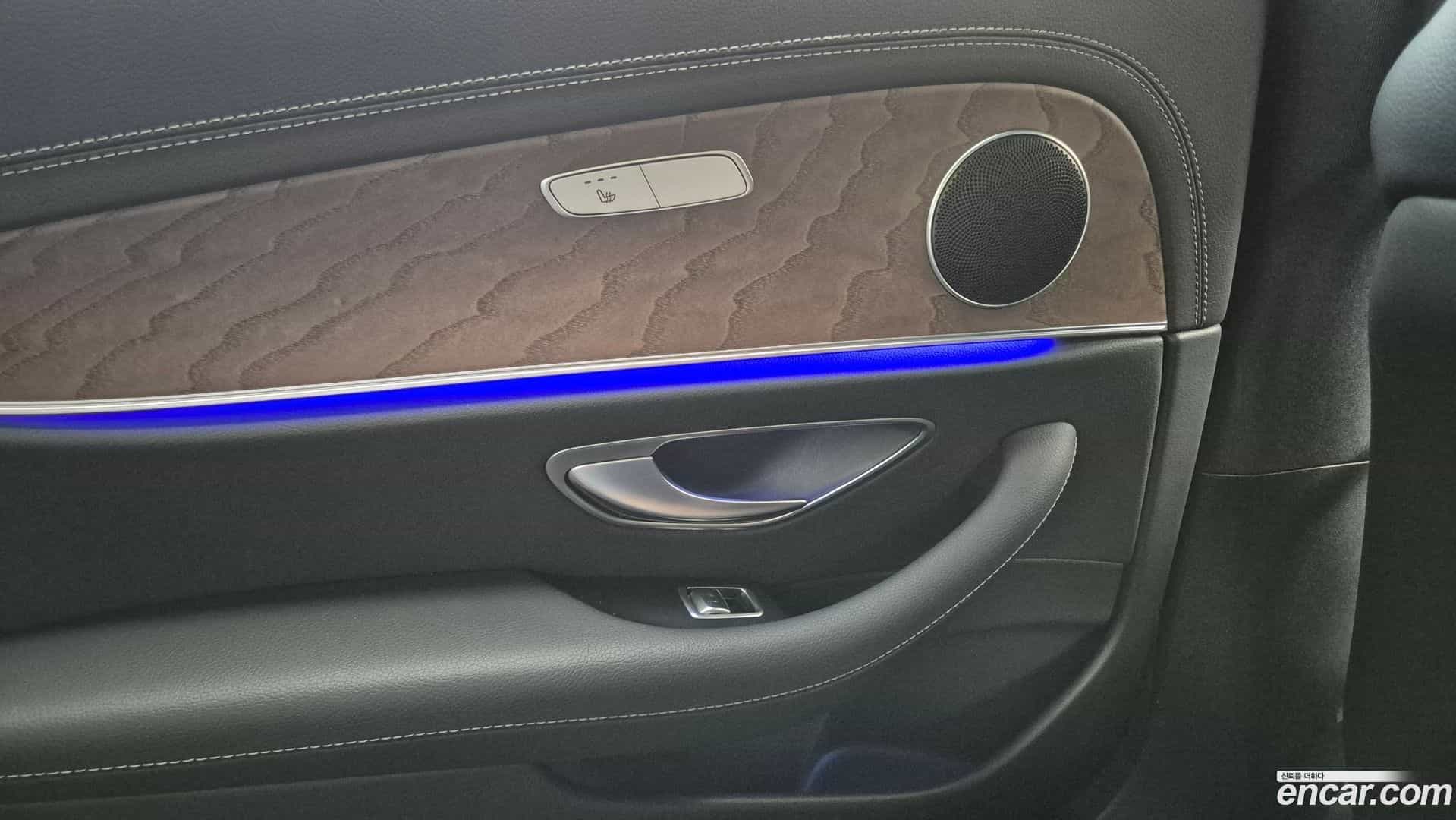 E-Class Mercedes-Benz 2023.6-OPTION-020