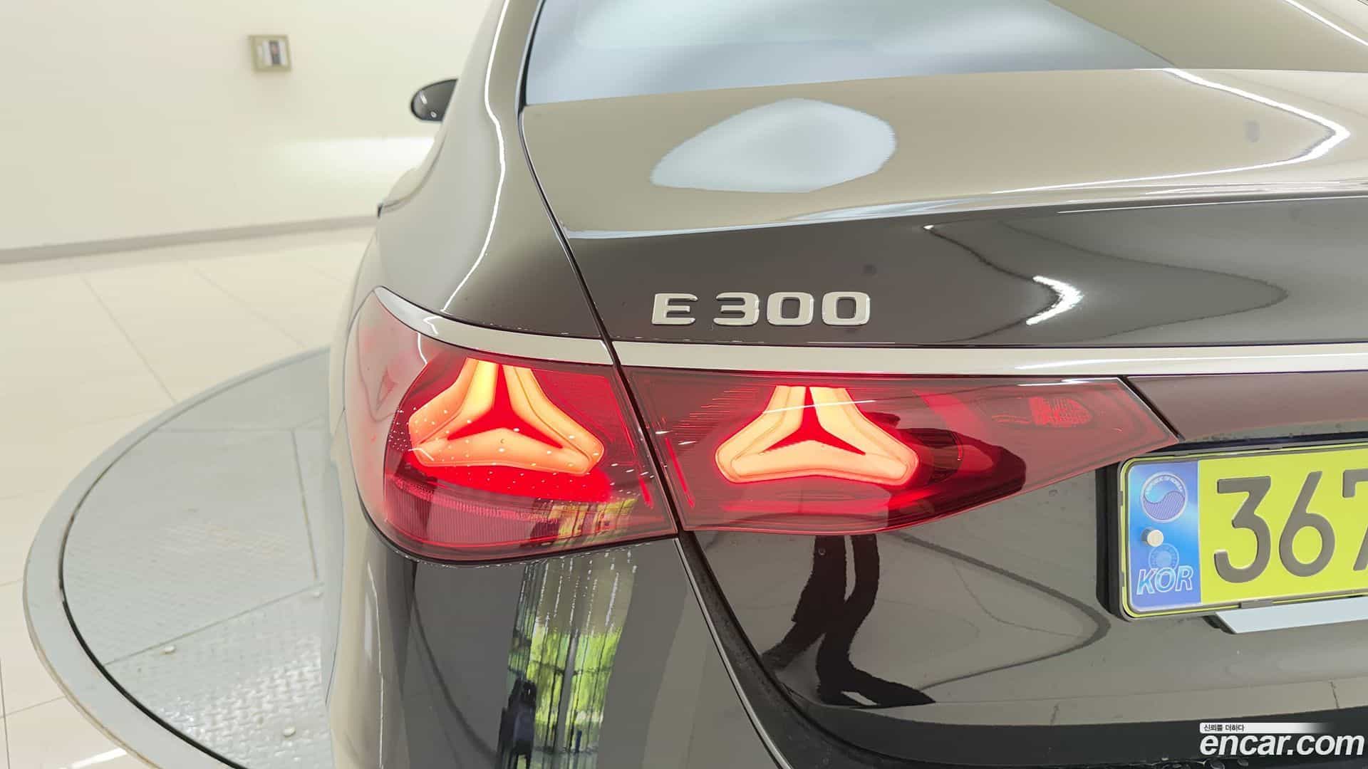 E-Class Mercedes-Benz 2024.0-OPTION-015