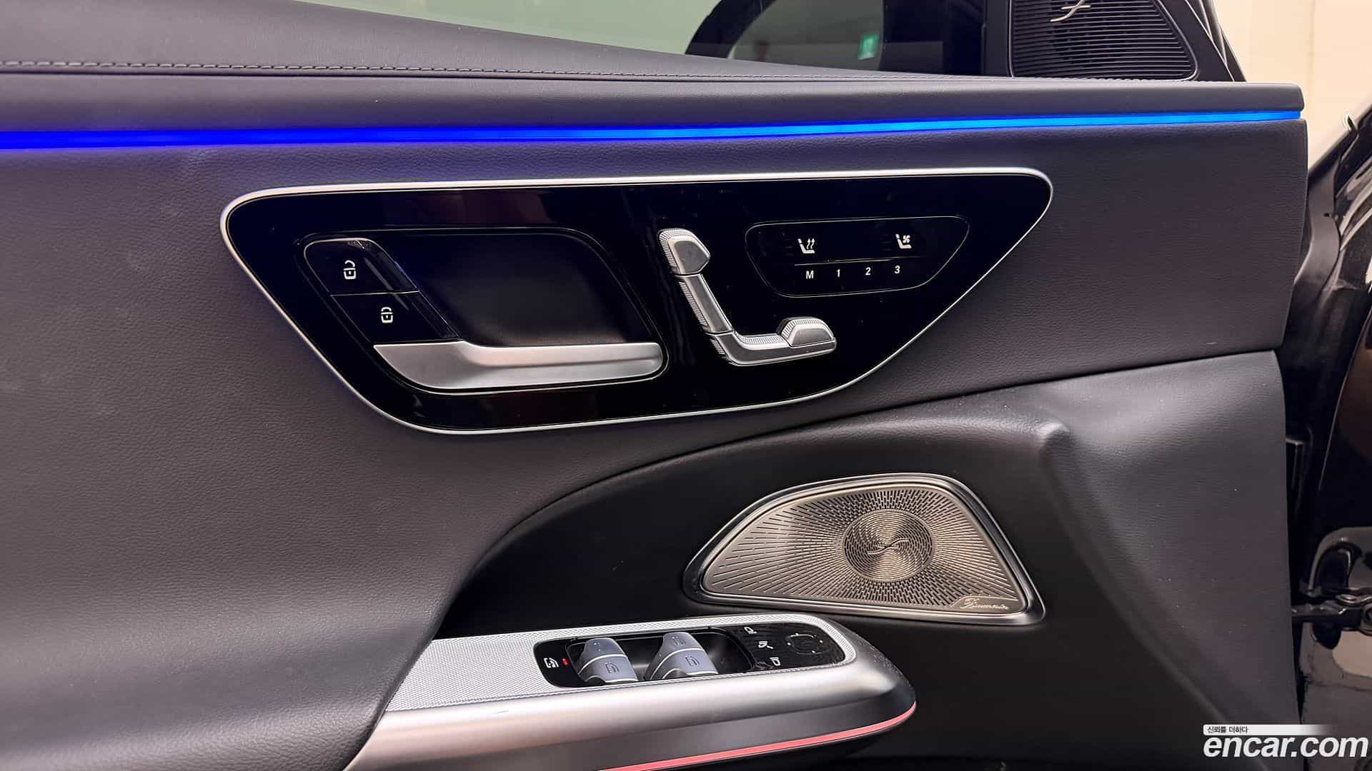 E-Class Mercedes-Benz 2024.0-OPTION-024
