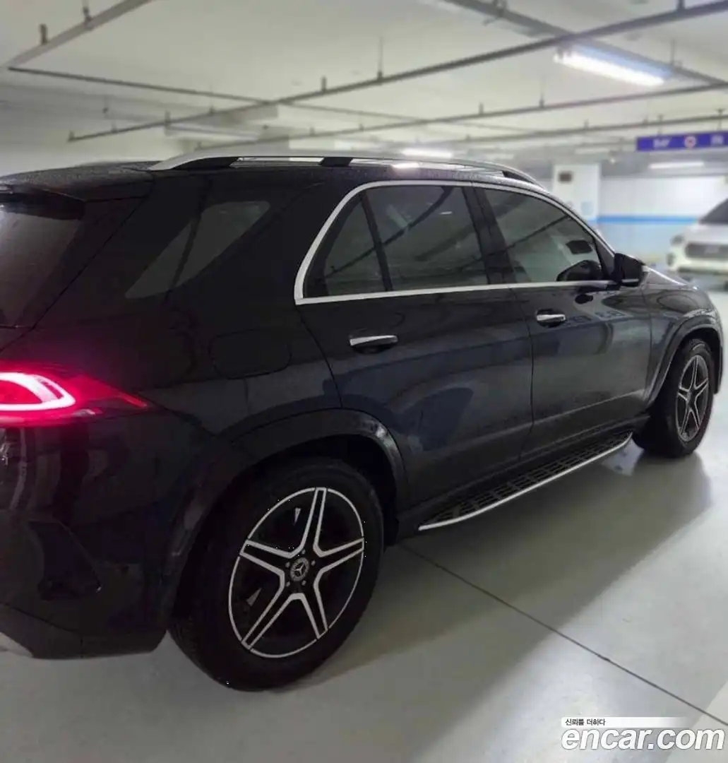 GLE-Class Mercedes-Benz 2019.10-OUTER-004