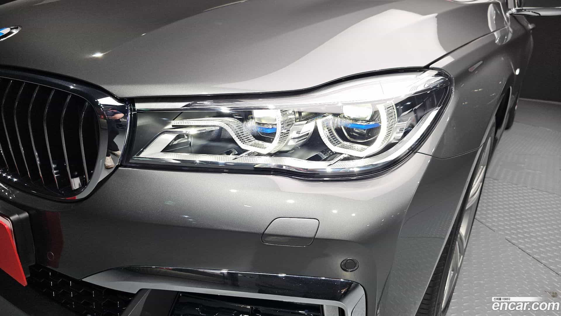 7-Series BMW 2018.1-OUTER-032