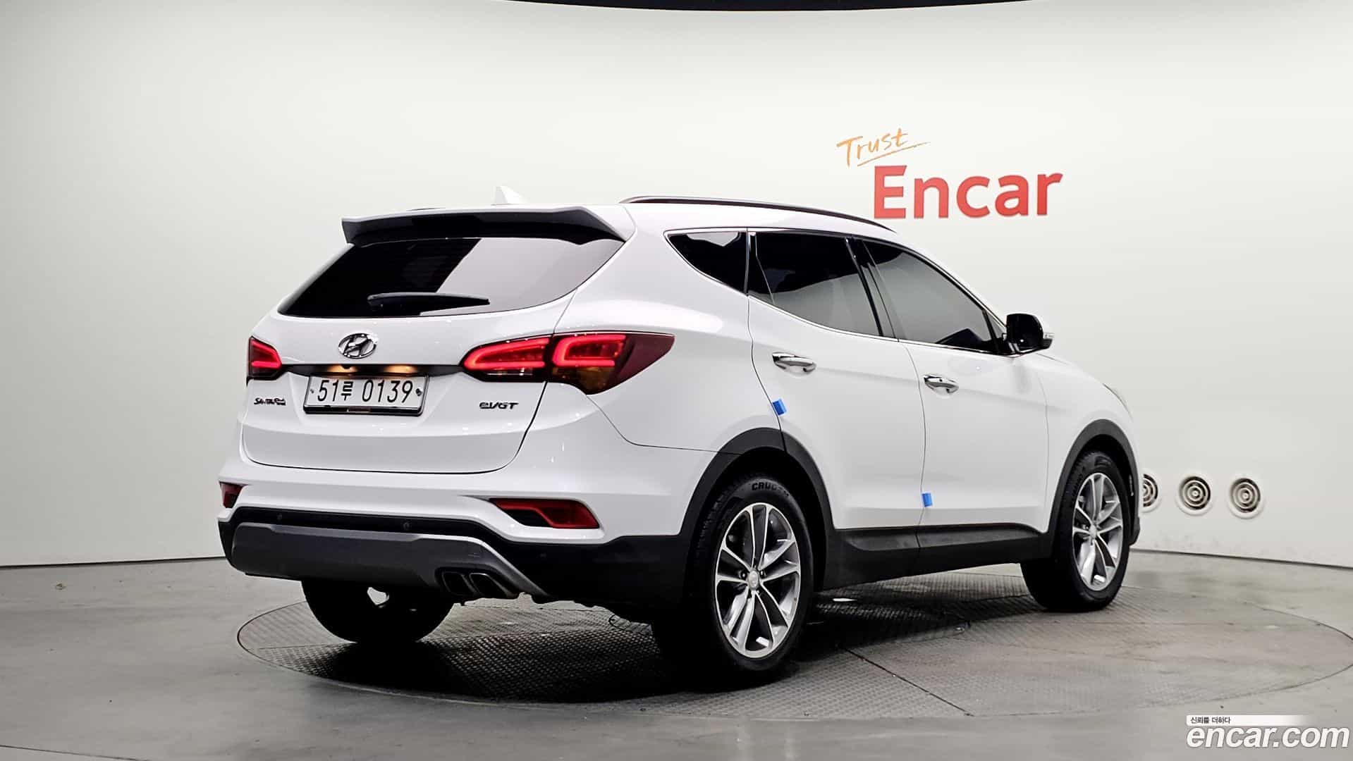 Santafe Hyundai 2016.11-OUTER-002