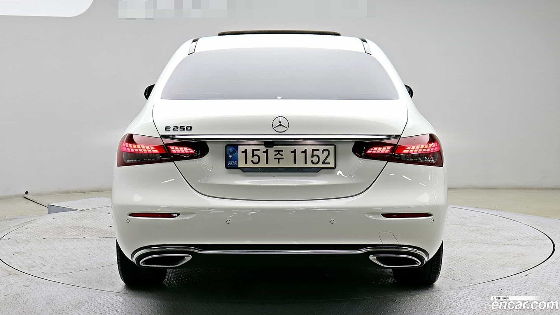 E-Class Mercedes-Benz 2021.4-OUTER-004