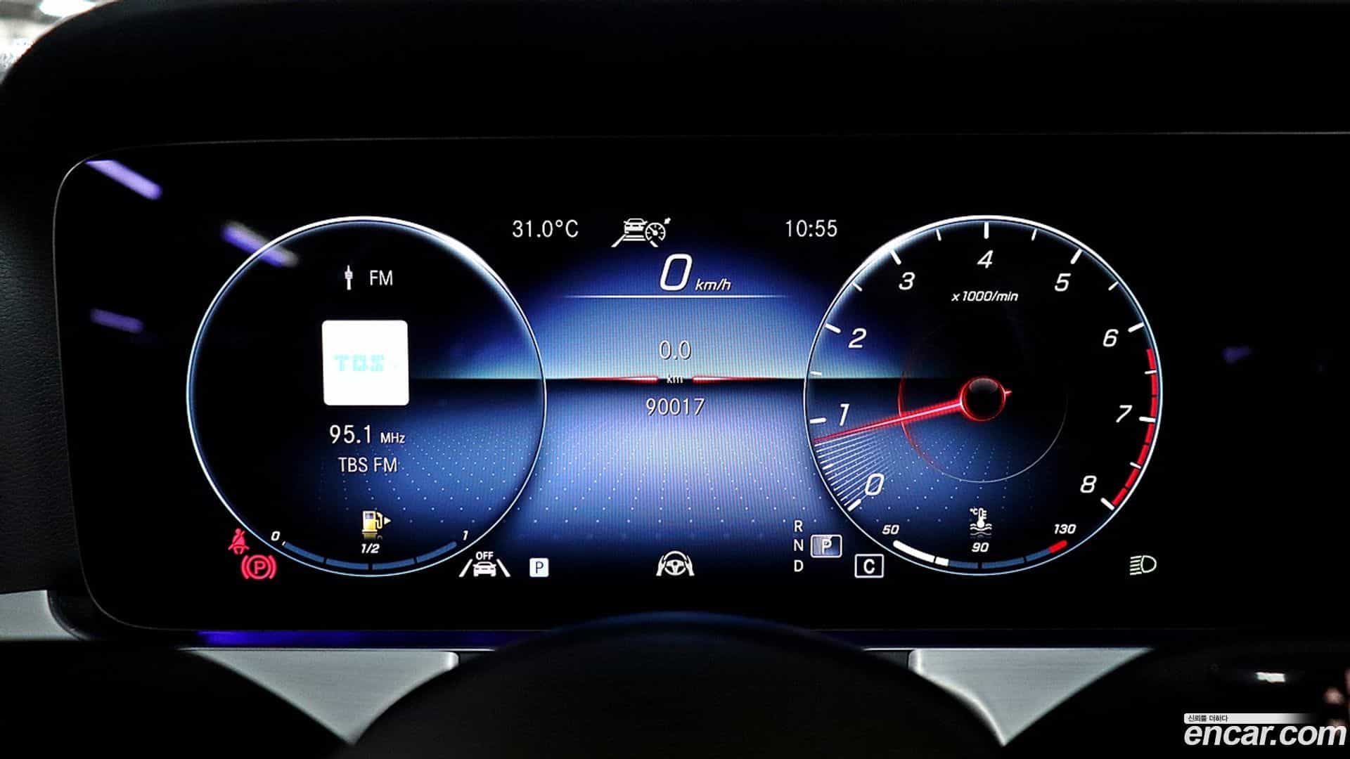 E-Class Mercedes-Benz 2021.4-INNER-008