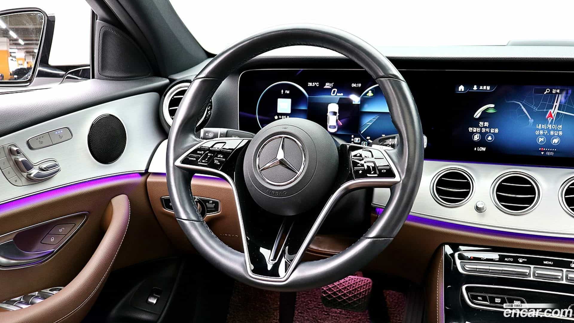 E-Class Mercedes-Benz 2021.4-OPTION-016
