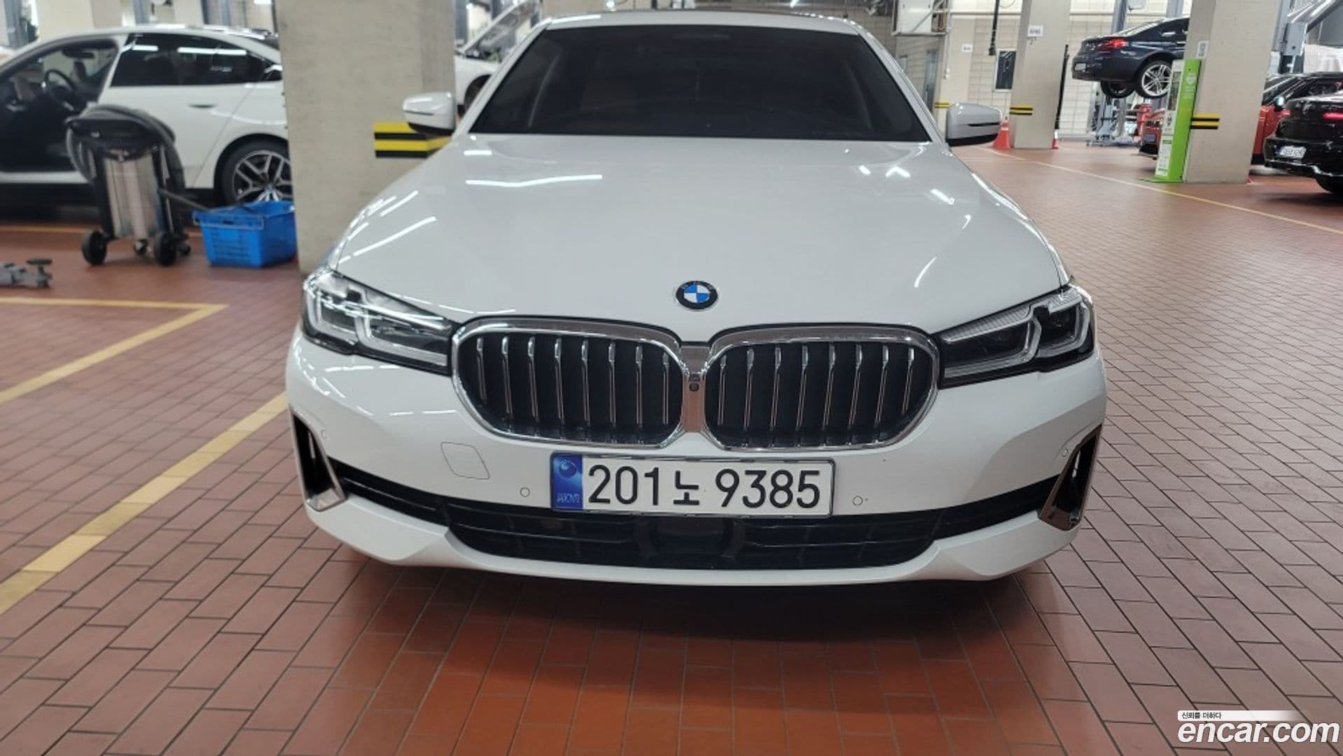 Main__Slider__Photo:5-Series BMW 2023.2-0