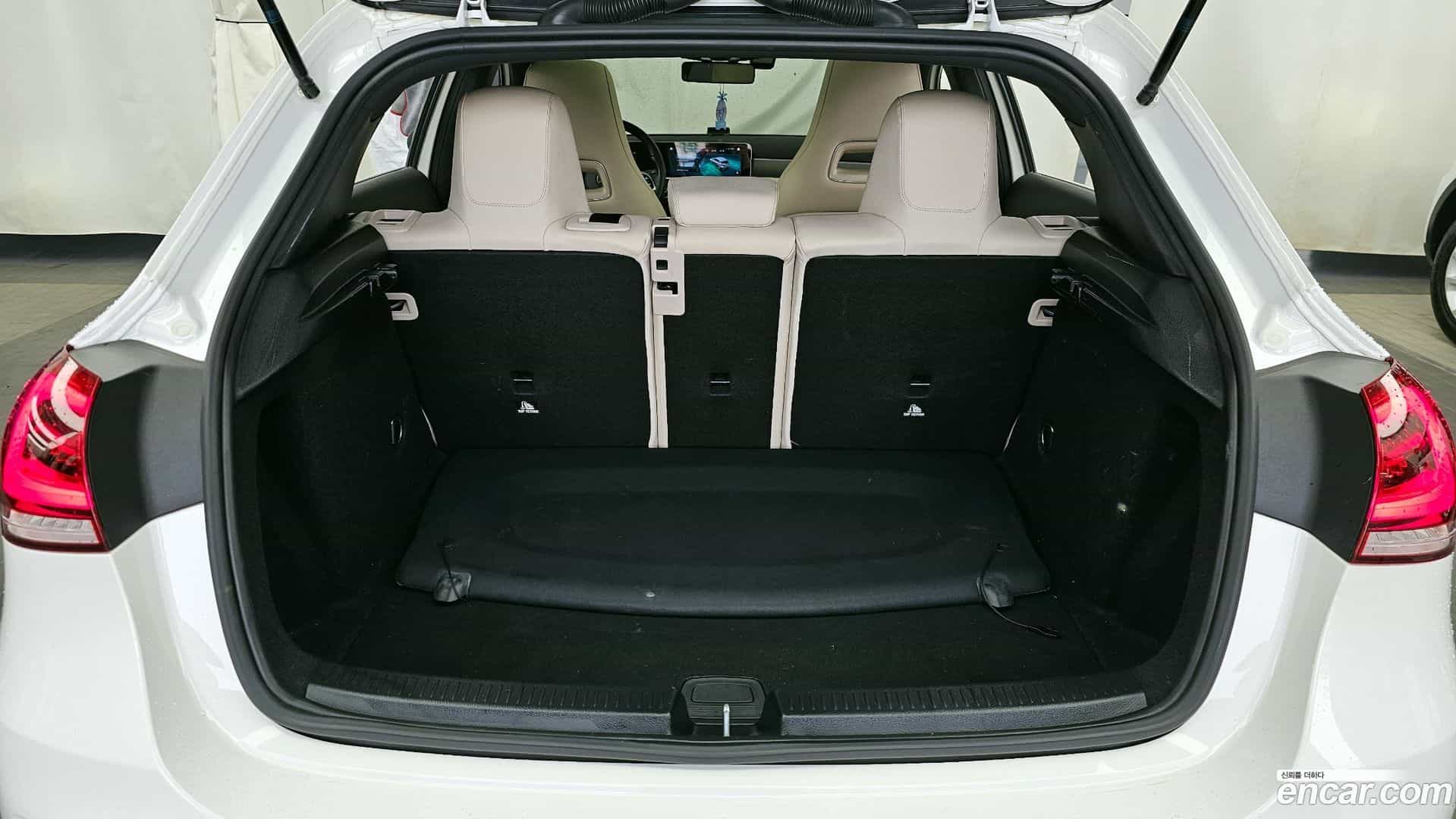 A-Class Mercedes-Benz 2019.8-OPTION-024