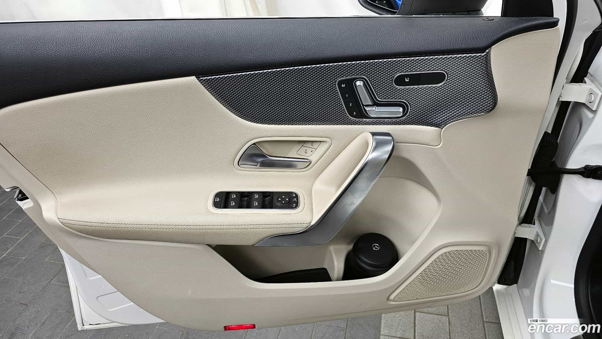 A-Class Mercedes-Benz 2019.8-INNER-034