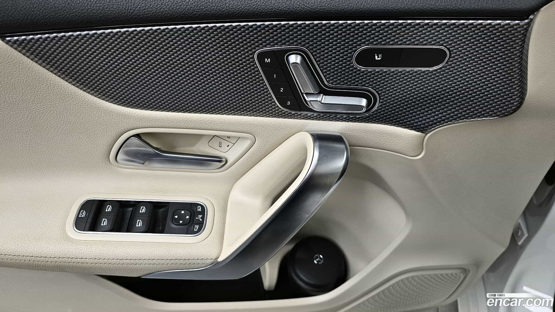A-Class Mercedes-Benz 2019.8-OPTION-043