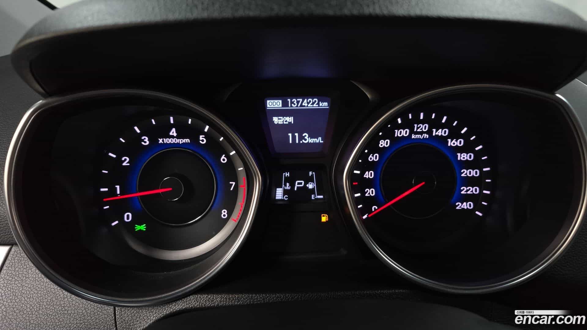 AVANTE Hyundai 2013.5-INNER-008