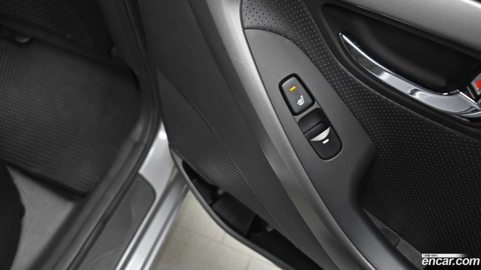 AVANTE Hyundai 2013.5-OPTION-023