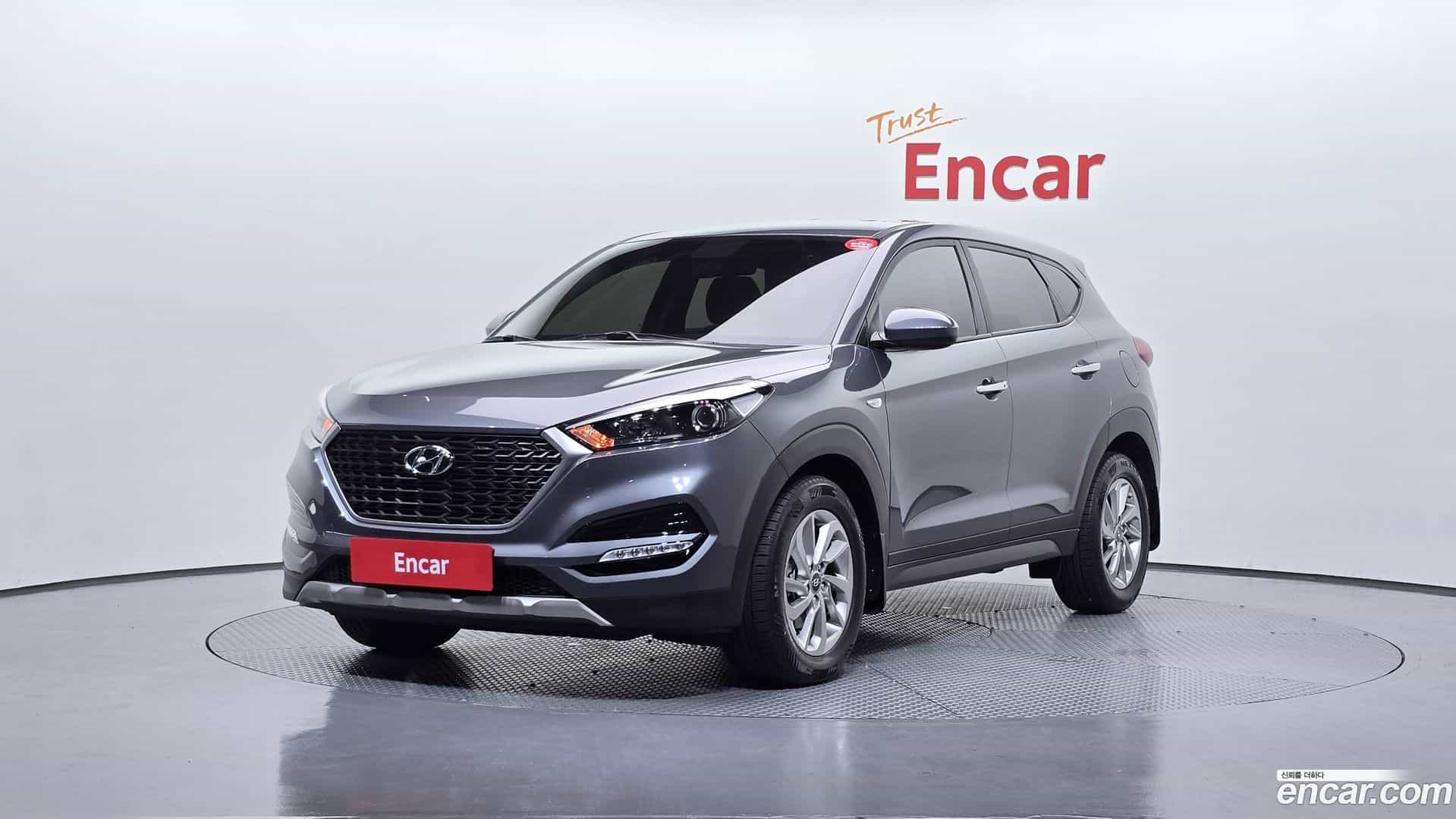 Tucson Hyundai 2017.10-OUTER-001