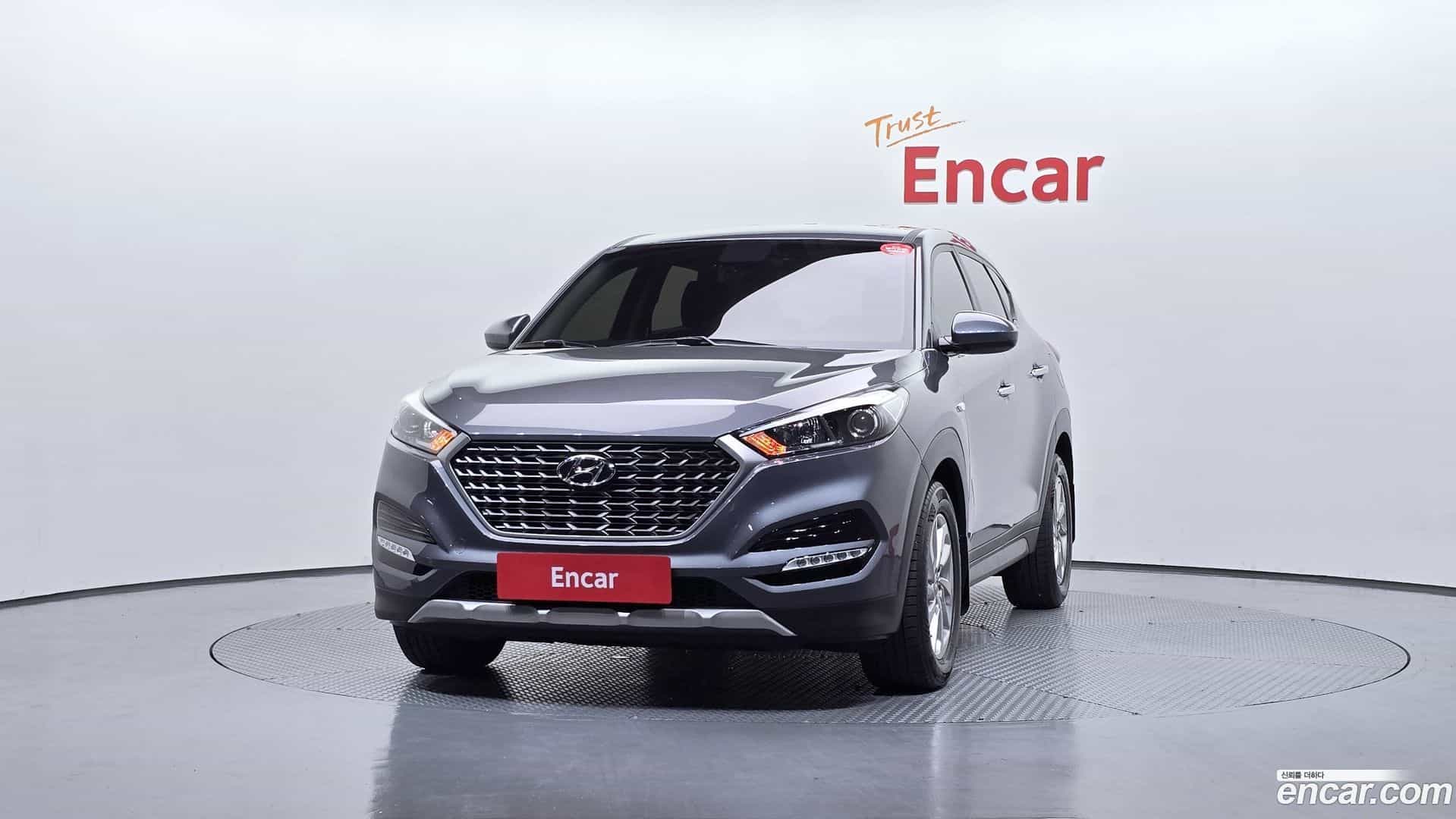 Tucson Hyundai 2017.10-OUTER-003