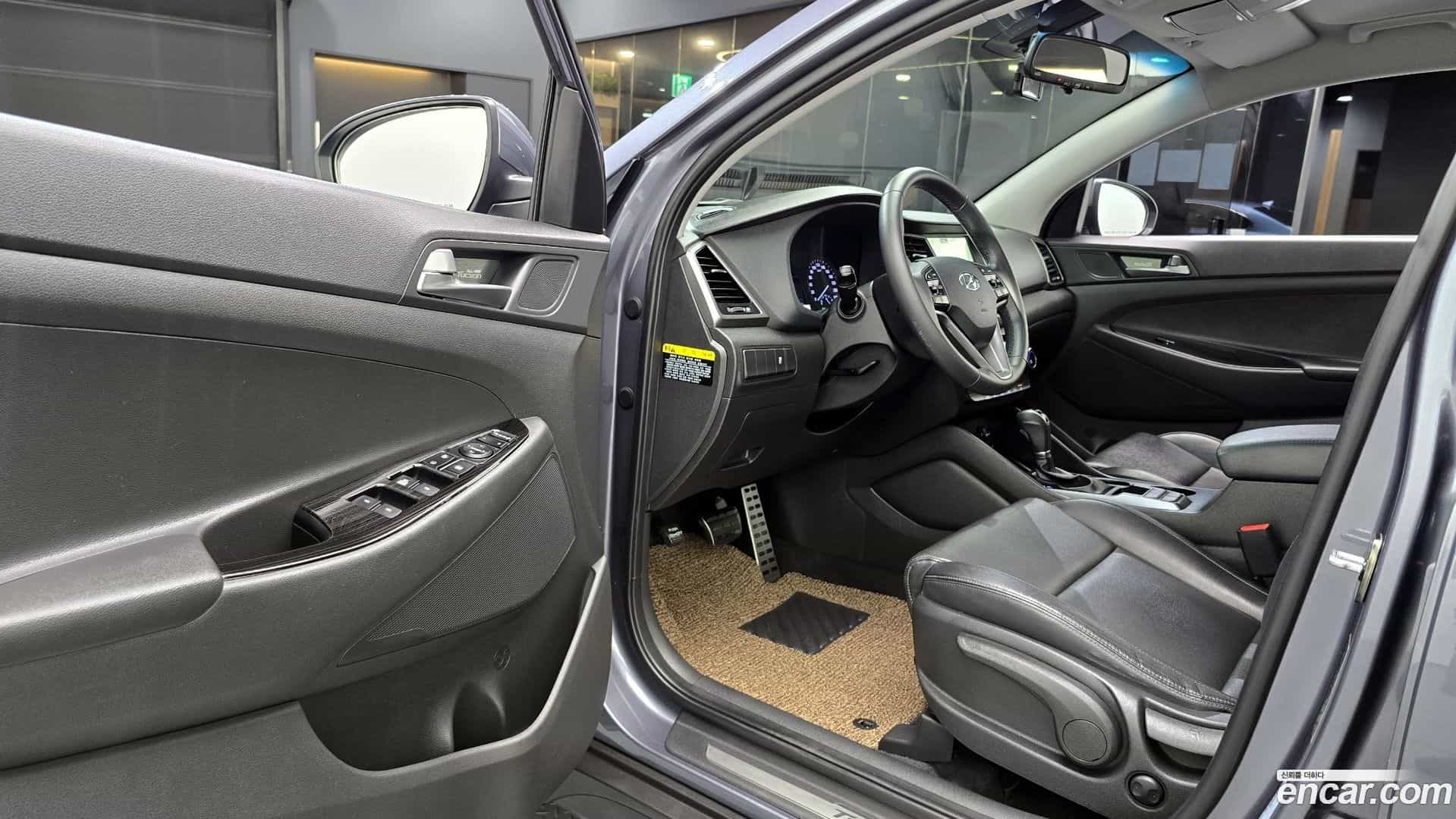 Tucson Hyundai 2017.10-INNER-010