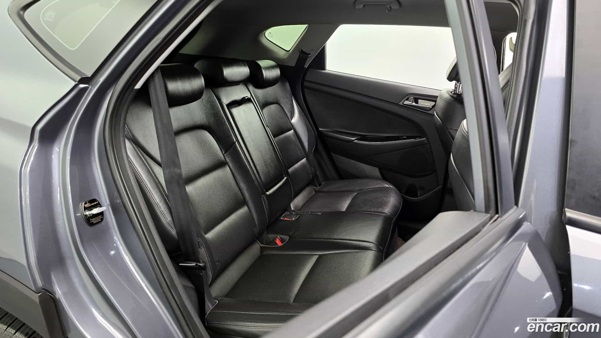 Tucson Hyundai 2017.10-OPTION-016