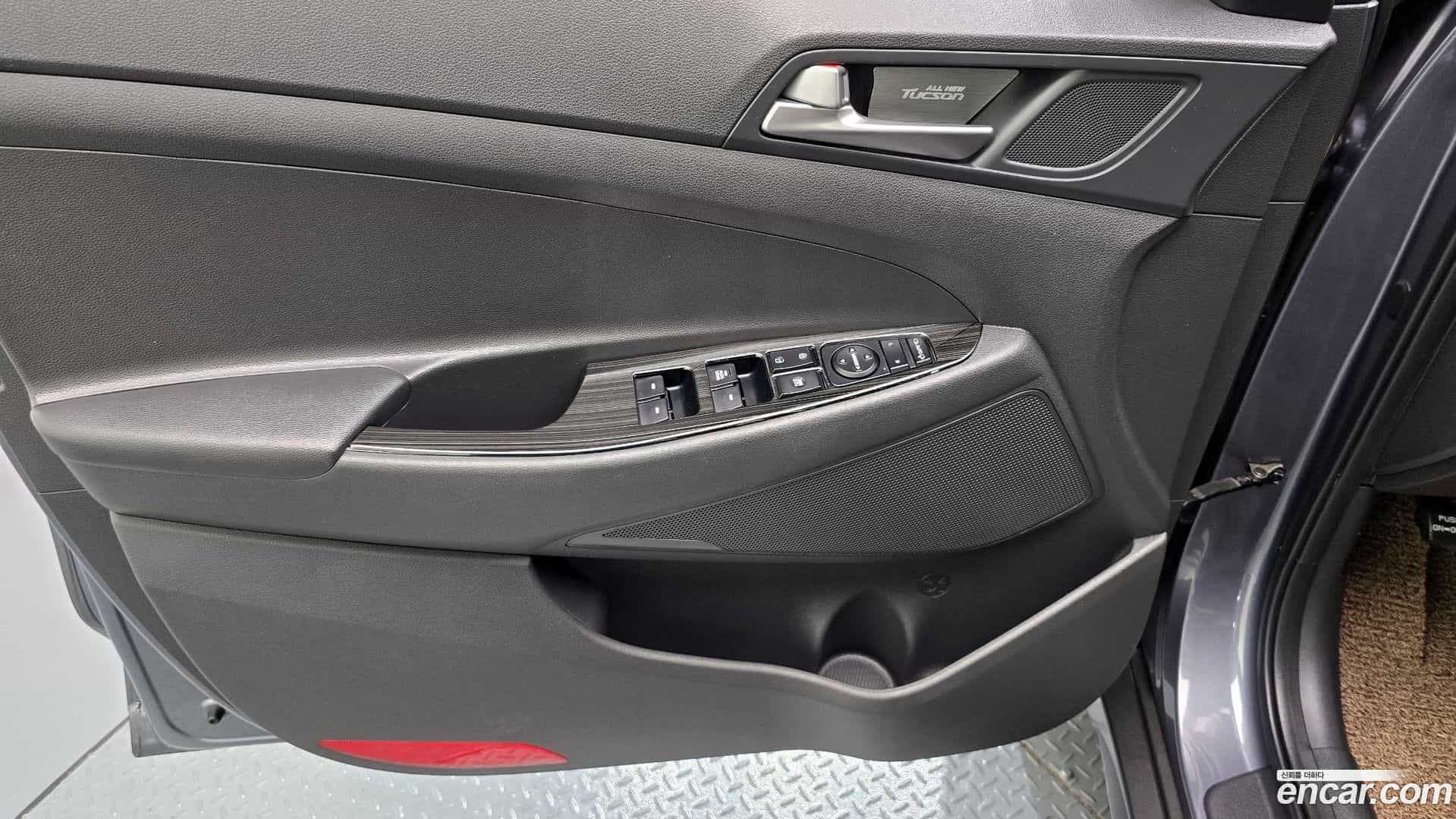 Tucson Hyundai 2017.10-OPTION-021