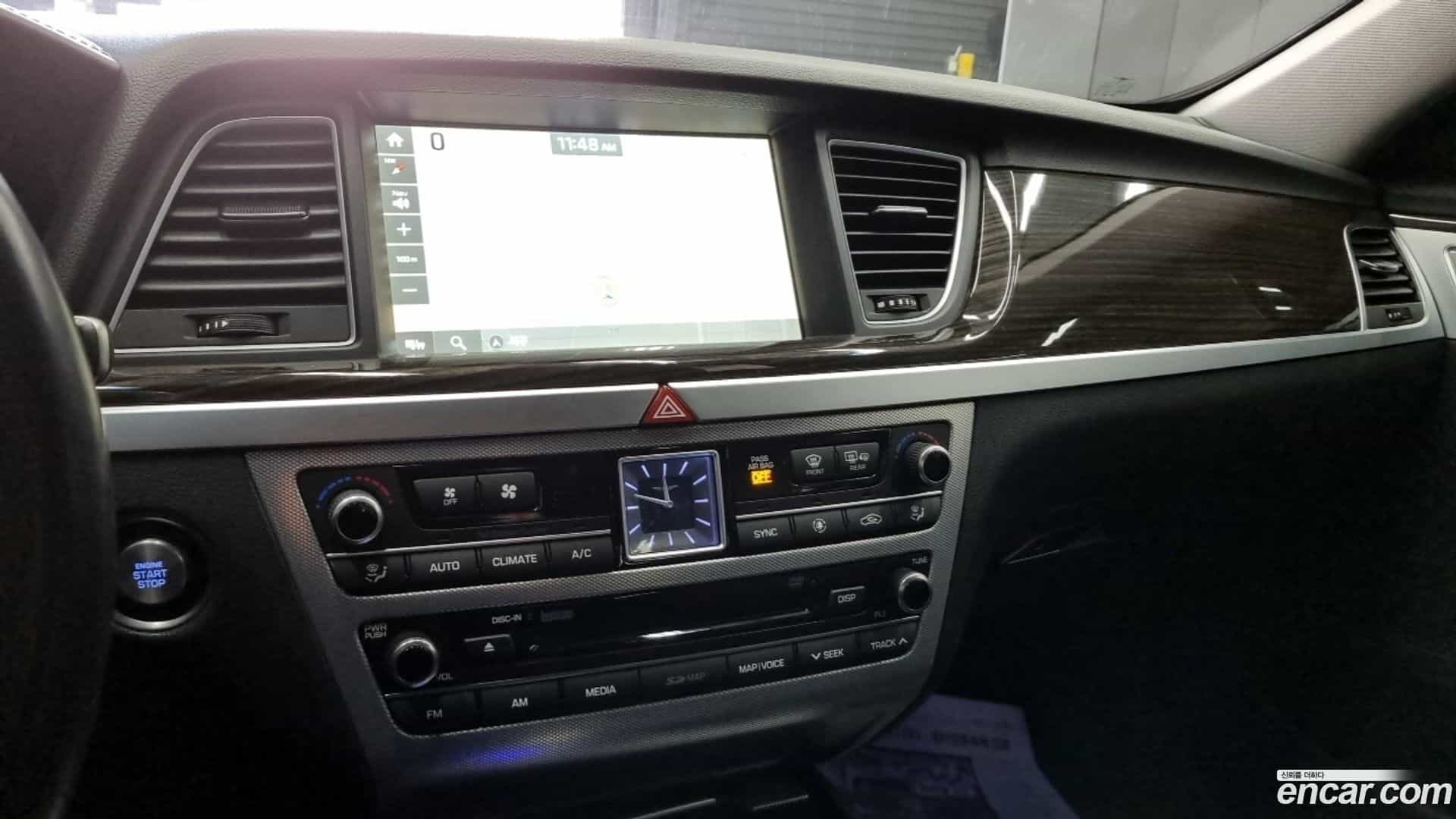 G80 Genesis 2018.1-INNER-010