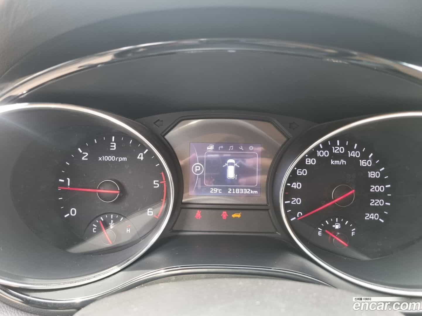 Canival Kia 2016.5-INNER-008