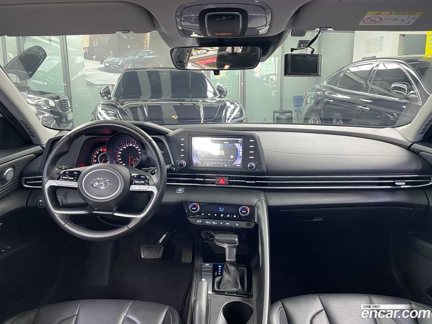 AVANTE Hyundai 2021.1-INNER-007