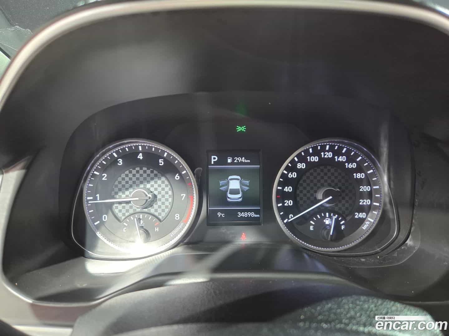AVANTE Hyundai 2019.2-INNER-008