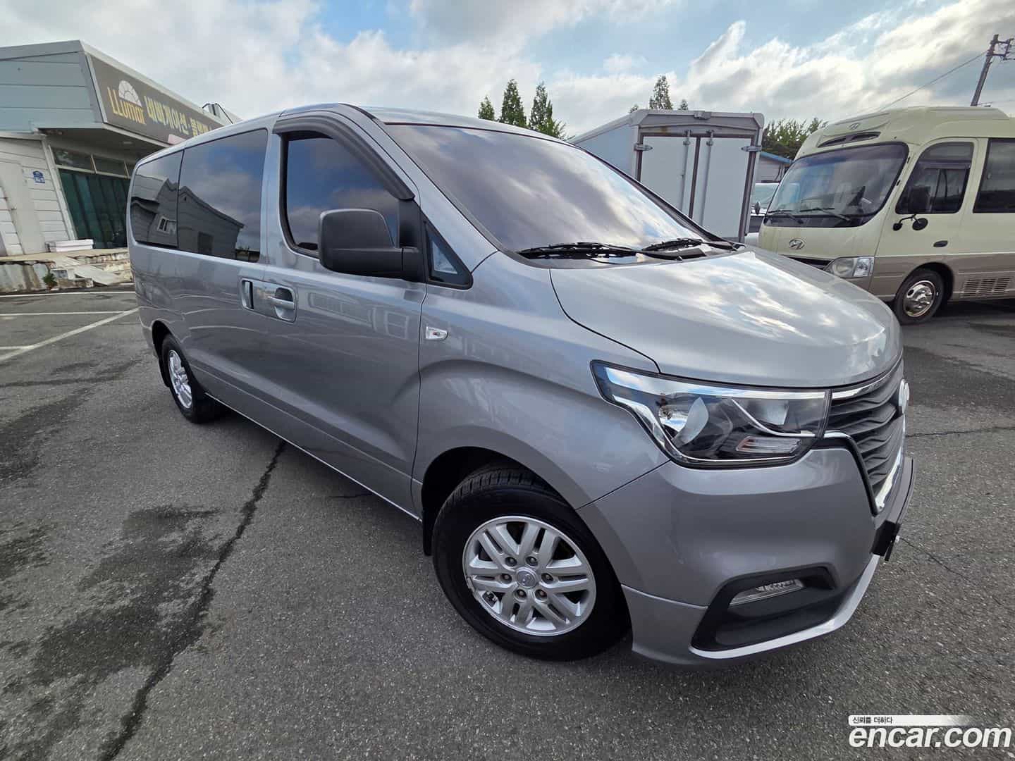 Starex Hyundai 2019.1-OUTER-003