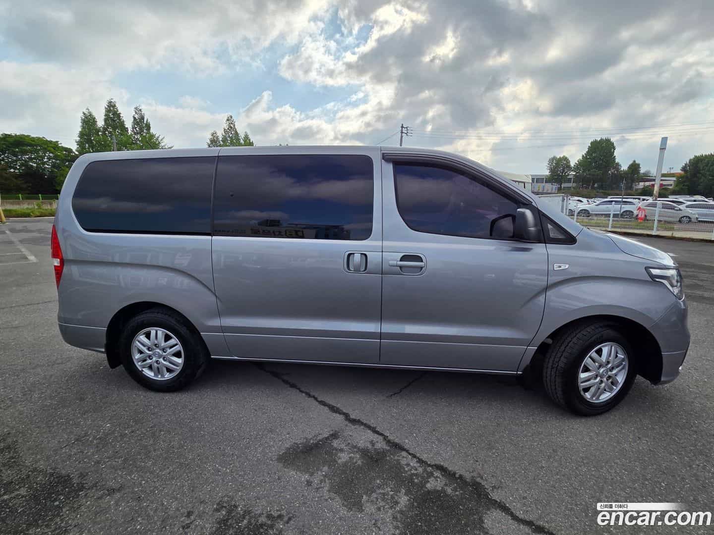 Starex Hyundai 2019.1-OUTER-005